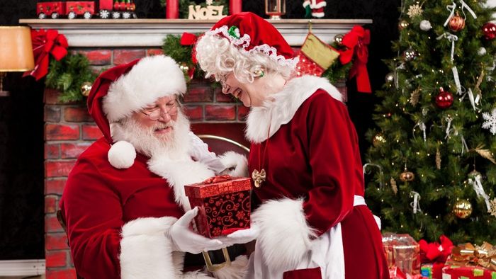 Vai trò của bà già Noel trong mùa Giáng sinh